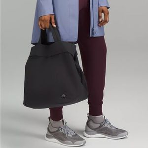 NWT LuluLemon On My Level Bag
